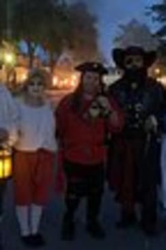 Williamsburg Ghosts, Witches and Pirates Tour