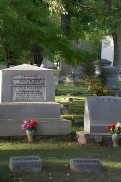 Asheville Ghost Tour: A Walk Through Riverside Cemetery & Montford Neighborhood