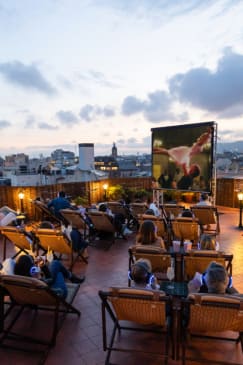 Open-Air Rooftop Cinema au El Palace Barcelone