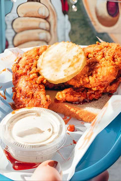 Louisville Food and History Walking Tour of NuLu