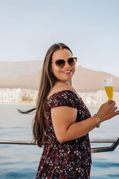 Cruise and Dine Lunch / Cape Town: Küstenmotorboot-Kreuzfahrt und 2-Gänge-Mittagessen
