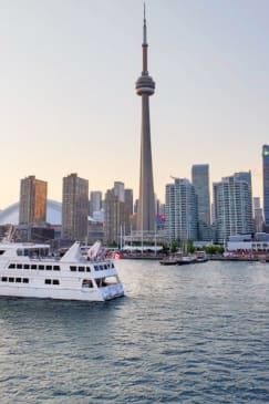 Toronto Harbour: Dinner Cruise