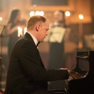 Warren Mailley-Smith (Piano)