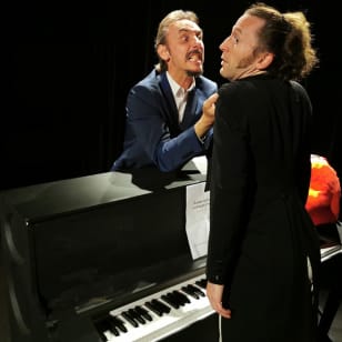 La Musique Ne Sert À Rien' at the Rikiki Café-Théâtre