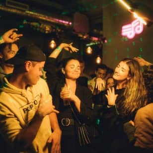 Pubcrawl noturno no Porto