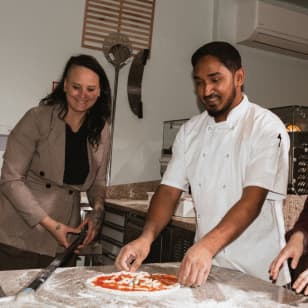 Pizza Making Masterclass at Pizza Pārā