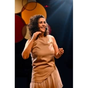 Quartas Acústicas apresenta Gabi Buarque