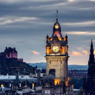 Edinburgh Darkside Walking Tour: Mysteries, Murder and Legends