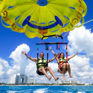 ﻿Parasailing con Miami Watersports