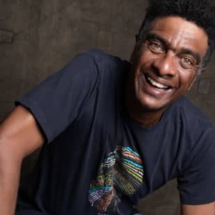 Helio De La Peña - Preto de Neve Stand up Comedy