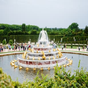 VIP Versailles Bike Experience with Private Kings Apartment Tour