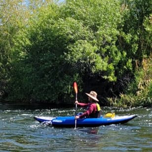 1 Person Inflatable Kayak Full-Day Rental - Transporting is required