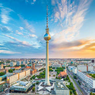 ﻿Berlin television tower: Afternoon admission with drink & Snack