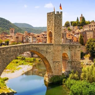 Medieval Small Group Tour, Besalu, Catellfollit de a Roca and Santa Pau from Barcelona. Explore the best preserved villages in the heart of the Garrotxa Volcanic zone Natural Park.