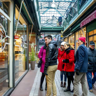 Visita a pie en grupo reducido al Rastro de París Saint Ouen