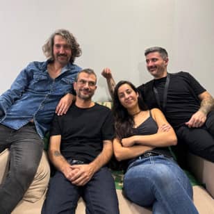 A Contrarreloj: Versiones de Estopa, Fito y El Canto del Loco