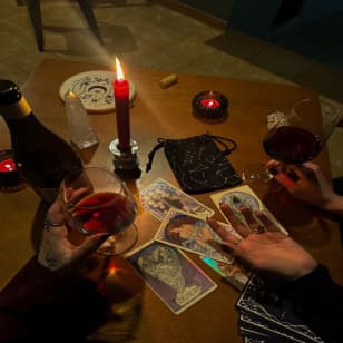 Taller de Vino y Tarot – El Jardinet d’Aribau