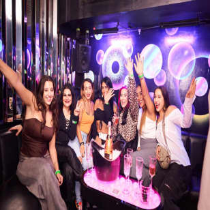 New Year's Eve Pub Crawl London