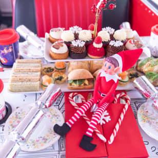 Classic Afternoon Tea London Sightseeing Bus Tour