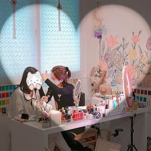 Beauty in Adella: K-Beauty 1:1 Personalized Makeup Class