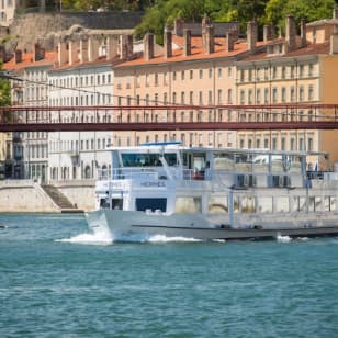 Dîner-croisière sur la Saône par Les Bateaux Lyonnais Hermès II