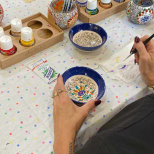Clases de Pintura en Cerámica Geelong: Cuencos y Platos