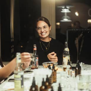 Eigenes Parfüm kreieren in München: Kreativer Duft-Workshop auf Deutsch