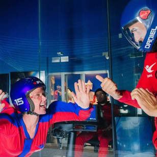 ﻿iFLY Houston Memorial Paracaidismo Indoor