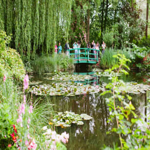﻿From Paris: Skip the Line Monet Gardens & Giverny Bike Tour with Market Picnic Stop