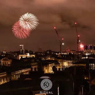 Ibiza Anthems Brunch Fiesta de fuegos artificiales