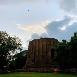 A Walk to Remember (Qutub Complex Heritage Walk)