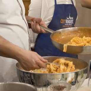 Fare la pasta & Degustazione di vini in una villa romana a Trastevere