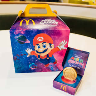 Consigue las 4 monedas coleccionables del nuevo McMenú Mario Galaxy: La Película