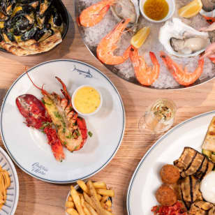 Lobster Brunch & Bottomless Bubbles with DJ