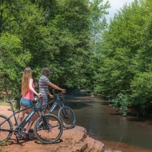 Full-Day Electric Bike Rental in Eugene (unguided)