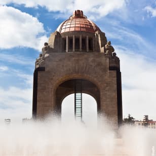 Acceso al Mirador del Monumento a la Revolución Mexicana