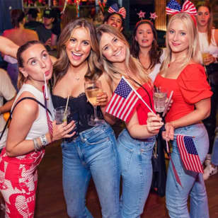 July 4 Bar Crawl London