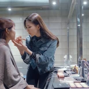 Studio Touching: AI-Based Facial Feature Analysis & Makeup Consultation