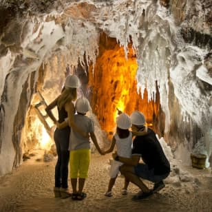 ﻿Guided visit to the Salt Mountain of Cardona