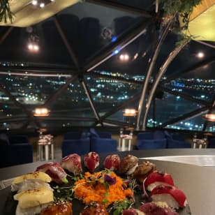 NIGIRI NIGHT en SKYFALL COCKTAIL CLUB