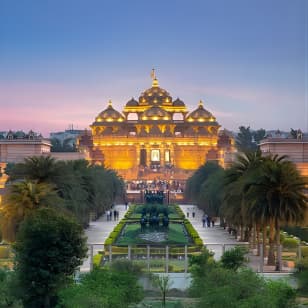 Private Evening Tour of Akshardham Temple with Musical Fountain Show