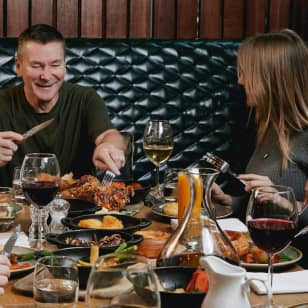 Bottomless Sunday Roast at Smith’s Bar & Grill