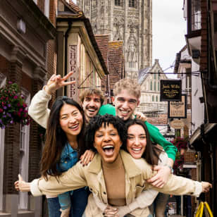 Discover Canterbury! Interactive Treasure Hunt & Exploration Game with a Twist
