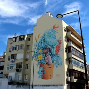 ﻿Urban art walk in Lisbon