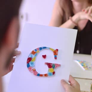 Crea tu inicial a través de la técnica de quilling