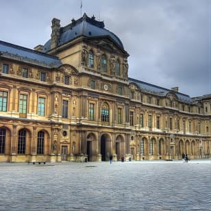 Visite du Louvre Murder Mystery