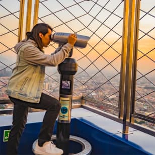 Mirador Torre Latino: Clase De Yoga + Meditación