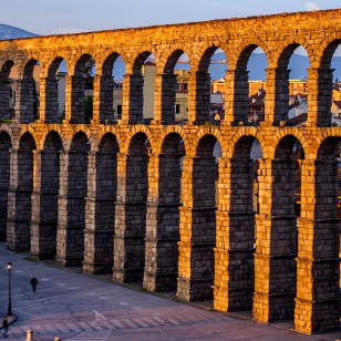 Discover the Aqueduct of Segovia