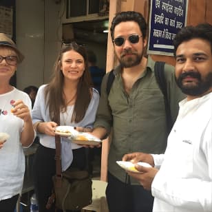 Cultural Walk and Food Tasting In Jaipur