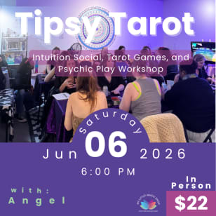 Tipsy Tarot – Intuition Social